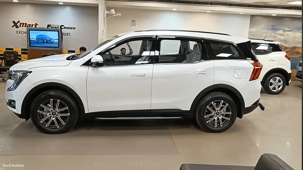 Tata की लगाने क्लास लॉन्च हुई New Mahindra XUV700 2024 गजब के 5 फीचर्स के साथ, देख उड़ जायेंगे फ्यूज 3 Tata की लगाने क्लास लॉन्च हुई New Mahindra XUV700 2024 गजब के 5 फीचर्स के साथ, देख उड़ जायेंगे फ्यूज