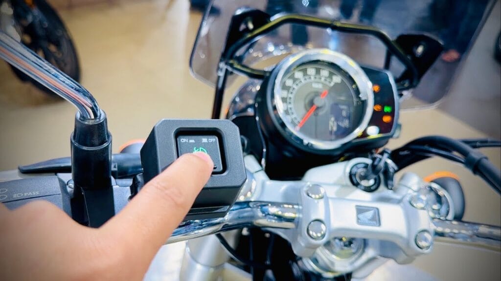 Honda की यह Bullet Bike, Royal Enfield लंका में लगाती है आग, दमदार इंजन के साथ शानदार फीचर्स, देखें कीमत 2 Honda की यह Bullet Bike, Royal Enfield लंका में लगाती है आग, दमदार इंजन के साथ शानदार फीचर्स, देखें कीमत
