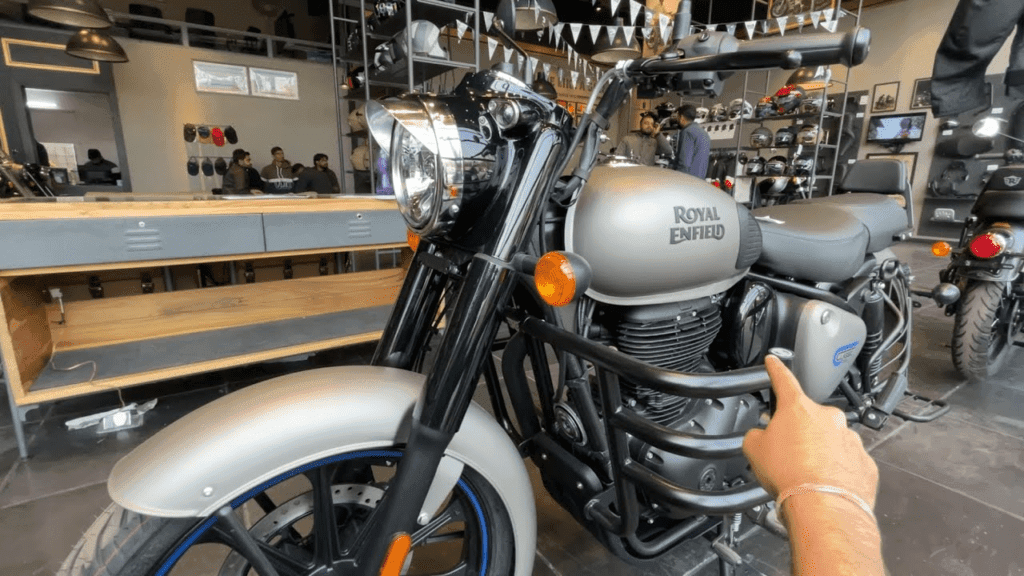 2024 Royal Enfield Classic 350 का इस EMI Plan देखकर आप नाचने लगेंगे, अब इसे खरीदना बहुत आसान 2 2024 Royal Enfield Classic 350 का इस EMI Plan देखकर आप नाचने लगेंगे, अब इसे खरीदना बहुत आसान