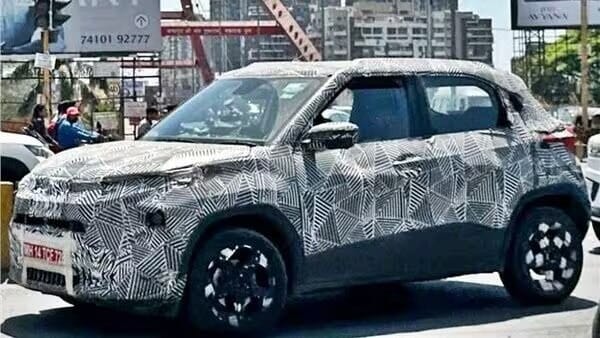 टेस्टिंग के दौरान देखा गया अपडेटेड 2025 Tata Punch Facelift नए फीचर्स और नए डिजाइन के साथ लॉन्च किया जाएगा 1 टेस्टिंग के दौरान देखा गया अपडेटेड 2025 Tata Punch Facelift नए फीचर्स और नए डिजाइन के साथ लॉन्च किया जाएगा