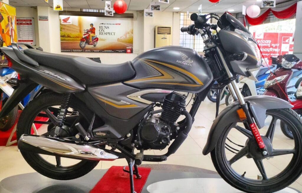 भारत में Best Honda Bike किफायती मूल्य के साथ माइलेज में सबका बाप 2 भारत में Best Honda Bike किफायती मूल्य के साथ माइलेज में सबका बाप
