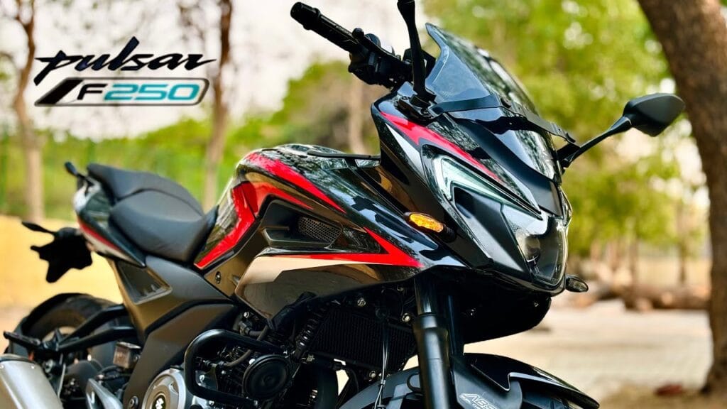 बजाज की शानदार बाइक Bajaj Pulsar F250 का अपडेटेड वर्जन लॉन्च हो गया, महज 9,411 रुपये की डाउन पेमेंट देखकर लाइन अपने घर 1 Bajaj Pulsar F250