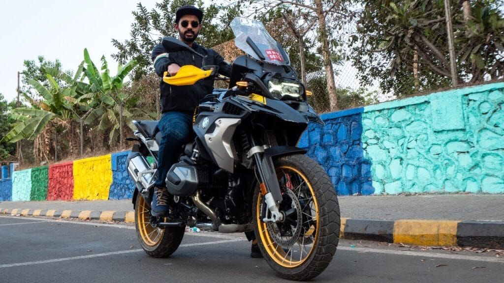 62,000 रुपये में मिल रही है BMW R 1250 GS बाइक, 15 किमी होगी माइलेज 1 BMW R 1250 GS