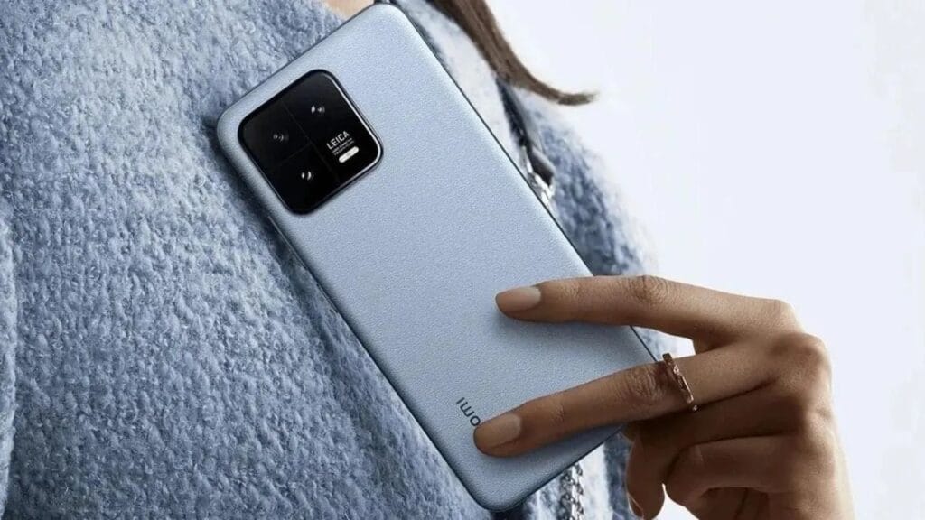 50MP ट्रिपल कैमरा और 5500mAh बैटरी के साथ Xiaomi 15 स्मार्टफोन जल्द हो सकता है लॉन्च, जाने लीक स्पेसिफिकेशंस 1 Xiaomi 15